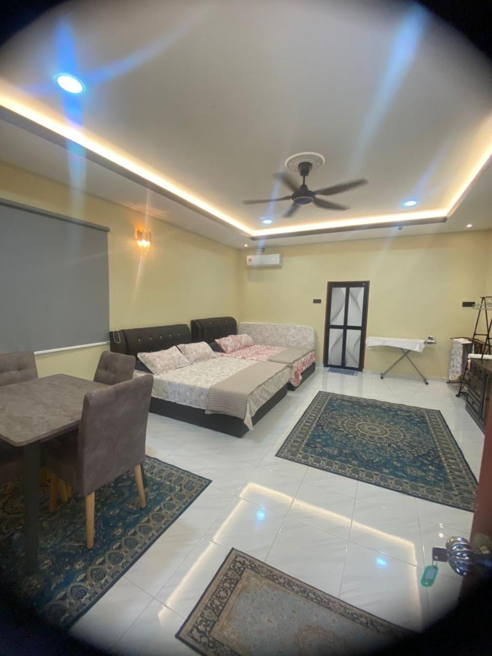 Makndak Roomstay Arau Esterno foto